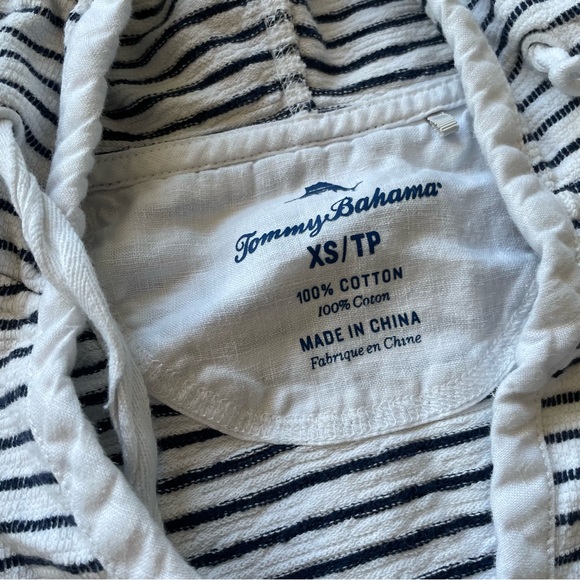 Tommy Bahama Hoodie Long Sleeve Beach Top - Only worn a few times! XS oversized - Picture 3 of 4